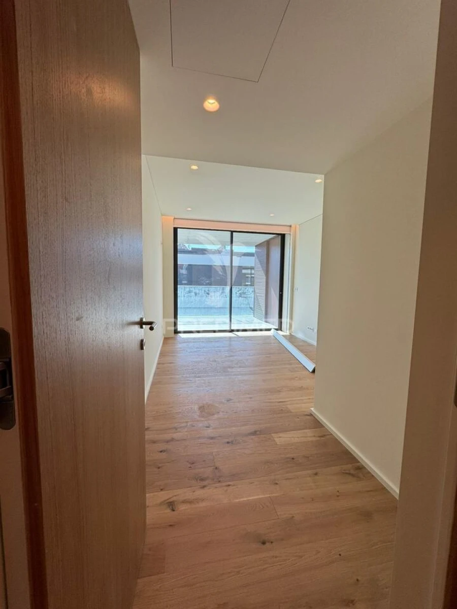 Apartamento T4 para Venda em Canidelo Foto 25