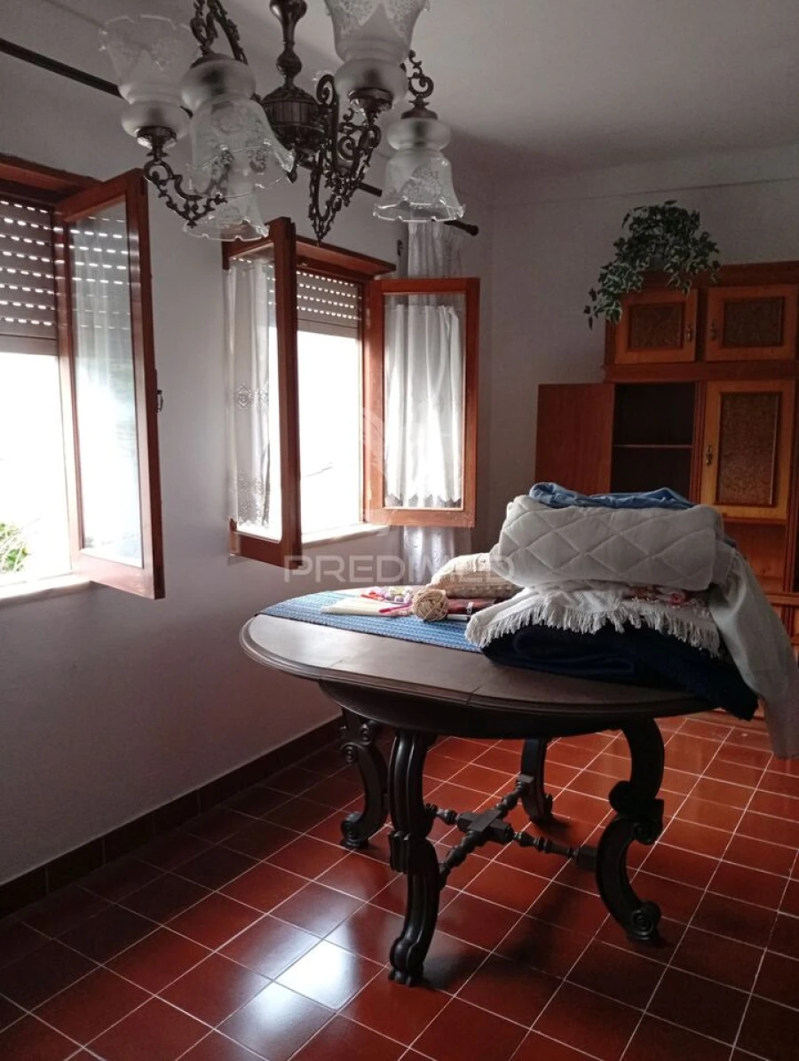 Moradia T2 para Venda em Redondo Foto 4