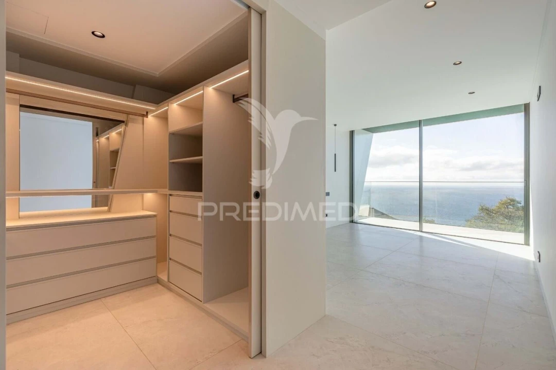 Moradia T4 para Venda em Funchal (Santa Maria Maior) Foto 15