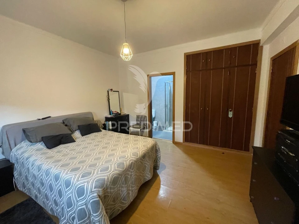 Moradia T4 para Venda em Asseiceira Foto 4