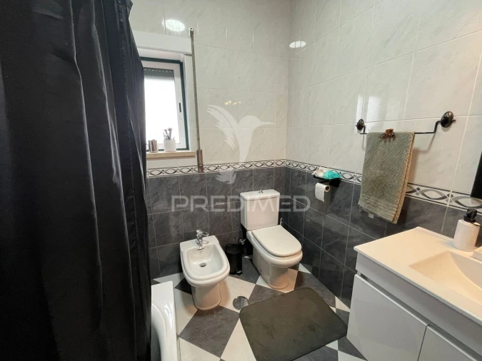 Moradia T4 para Venda em Asseiceira Foto 12