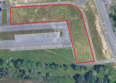 Terreno para Venda em Esgueira