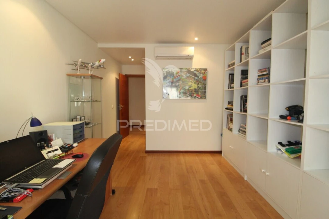 Apartamento T4 para Venda em Alcochete Foto 17