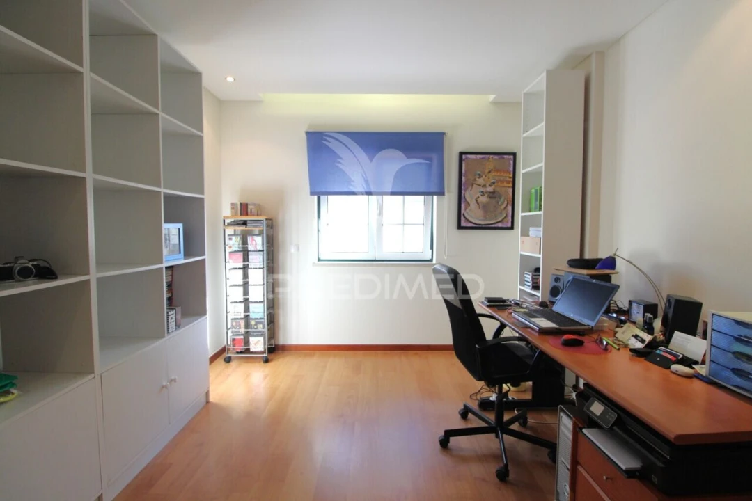 Apartamento T4 para Venda em Alcochete Foto 16