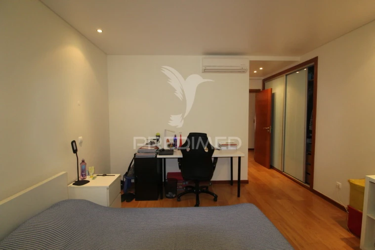 Apartamento T4 para Venda em Alcochete Foto 24