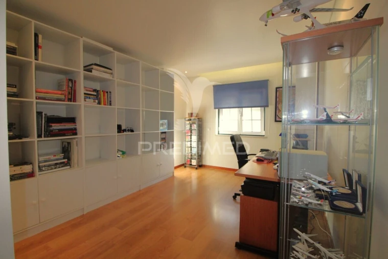 Apartamento T4 para Venda em Alcochete Foto 15