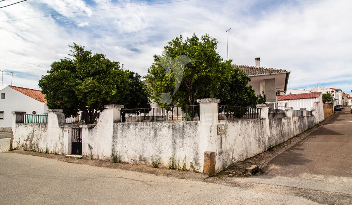 Moradia T4 para Venda em Vimieiro Foto 31