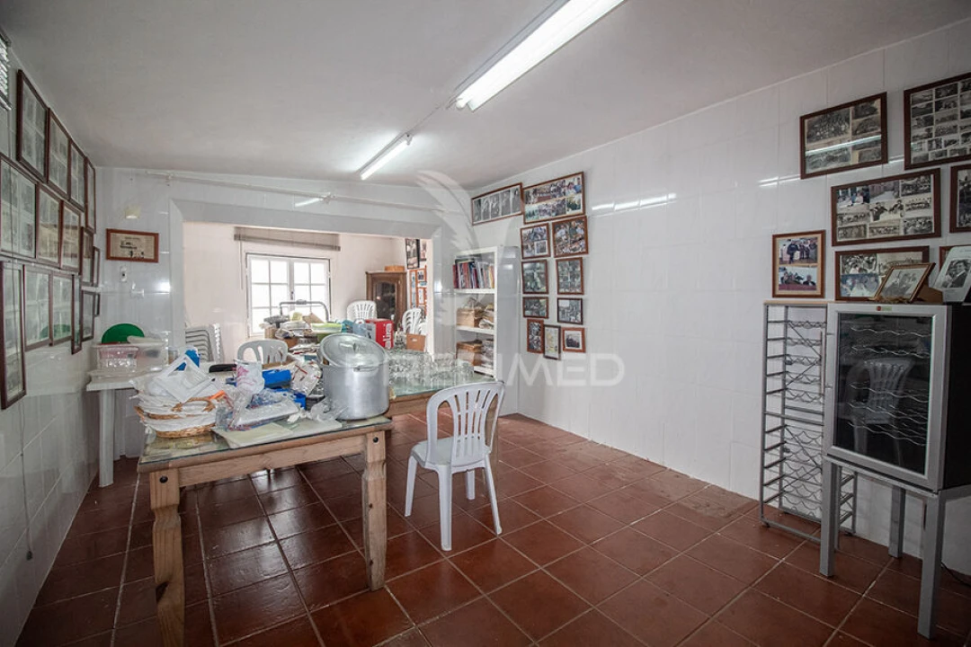 Moradia T4 para Venda em Vimieiro Foto 24