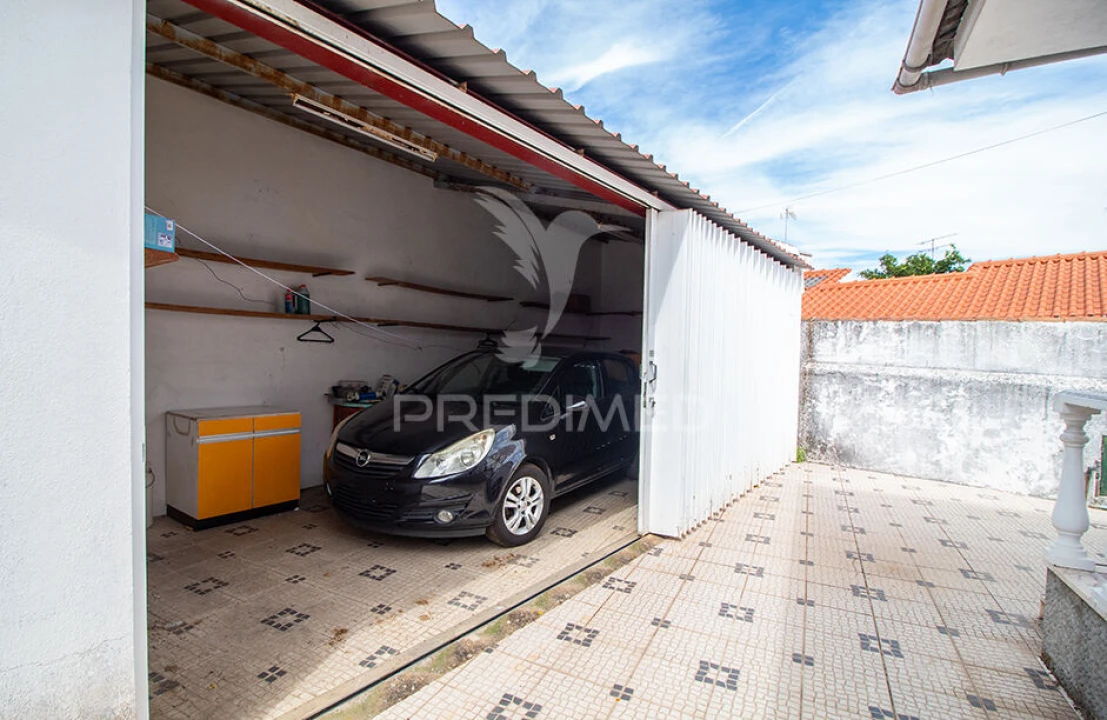 Moradia T4 para Venda em Vimieiro Foto 28