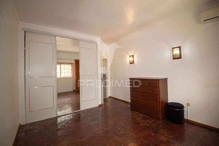 Moradia T4 para Venda em Vimieiro Foto 13