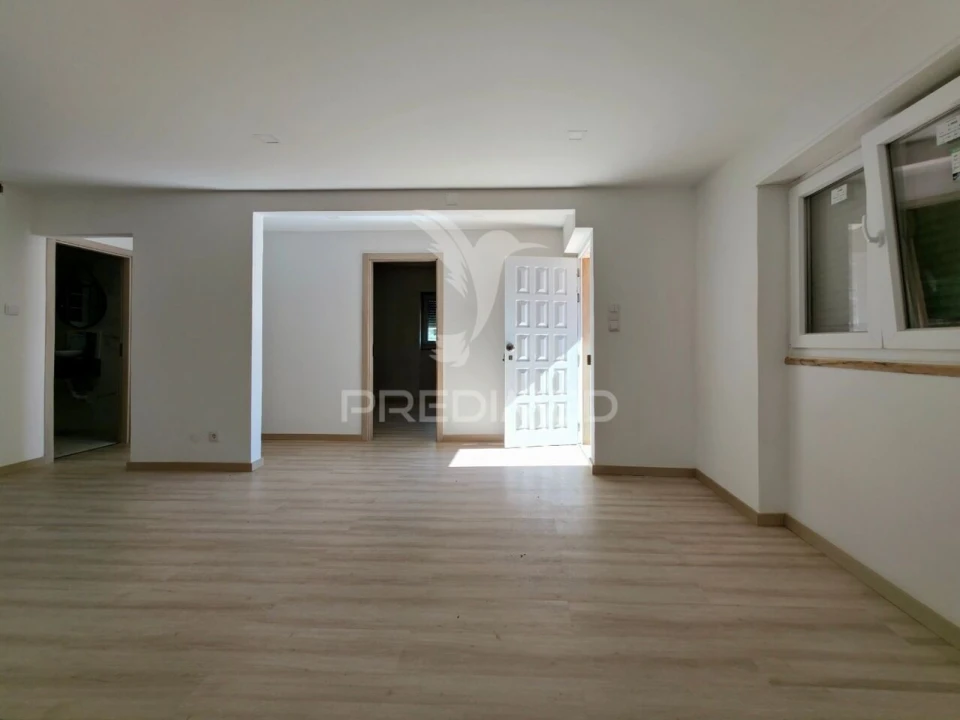 Moradia T3 para Venda em Nossa Senhora do Pópulo, Coto e São Gregório Foto 5