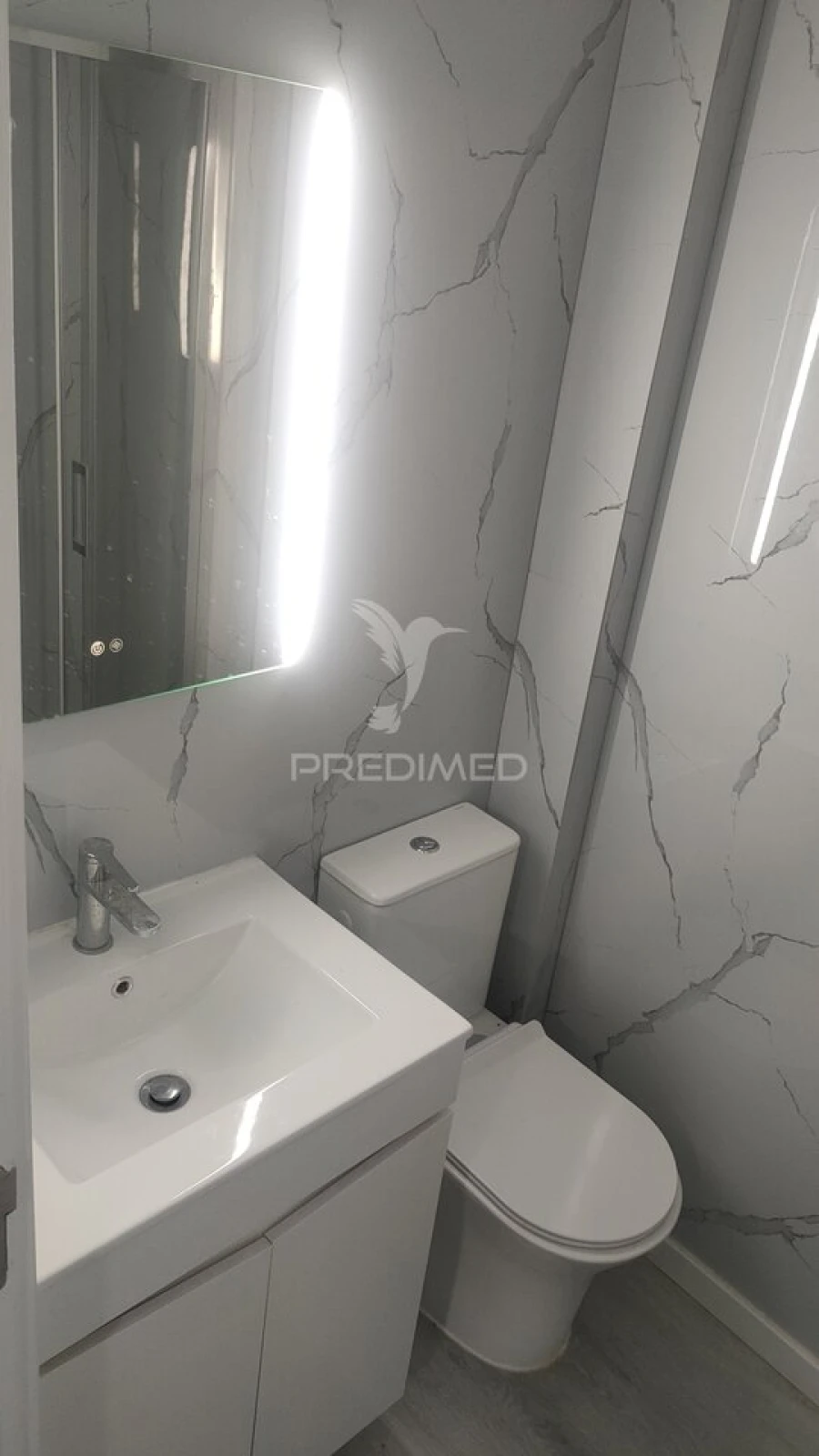 Apartamento T2 para Venda em São Domingos de Benfica Foto 4