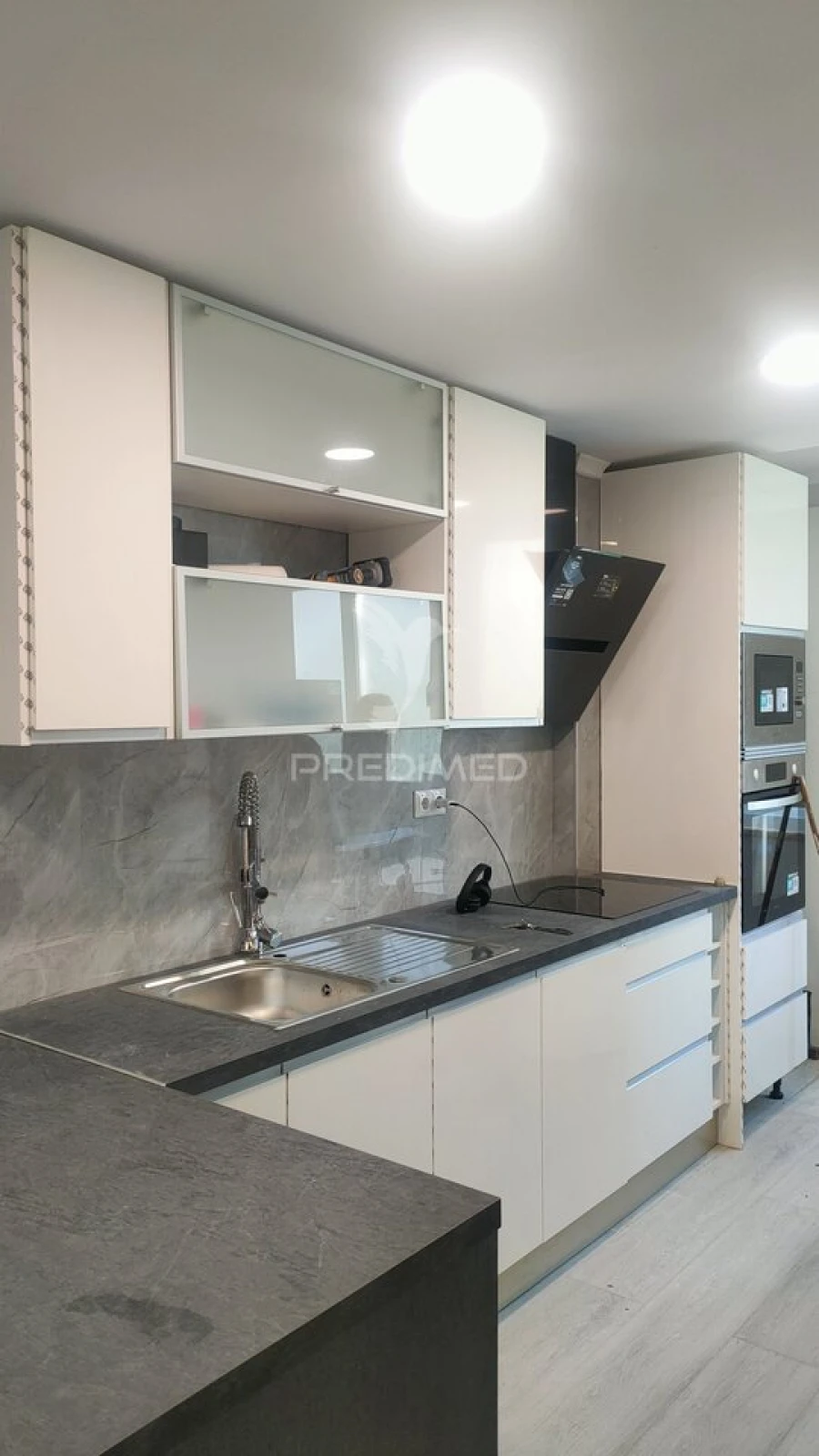 Apartamento T2 para Venda em São Domingos de Benfica Foto 8