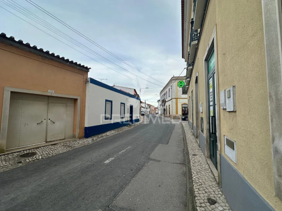 Moradia T3 para Venda em Alcanhões Foto 16