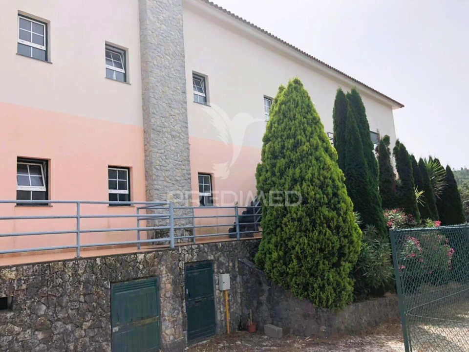 Prédio para Venda em Alqueidão da Serra Foto 6