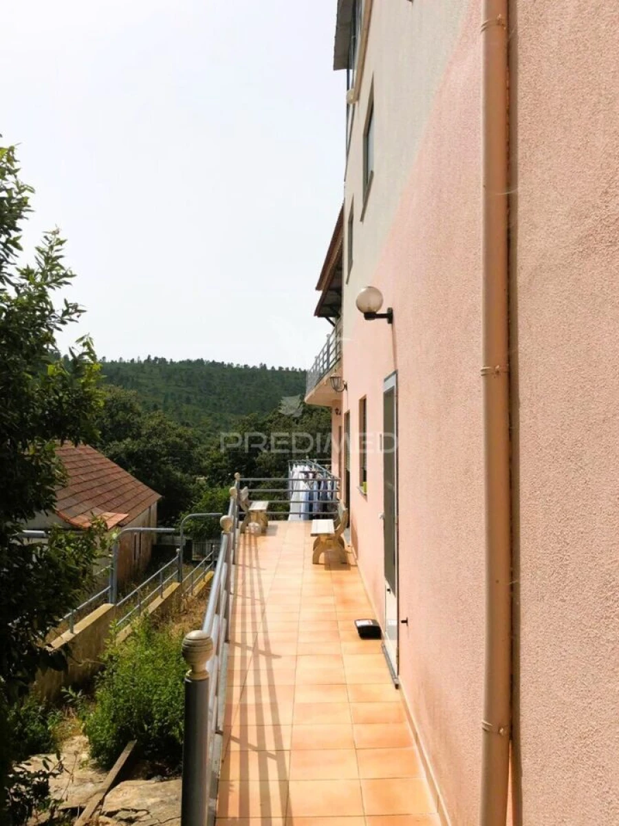 Prédio para Venda em Alqueidão da Serra Foto 5