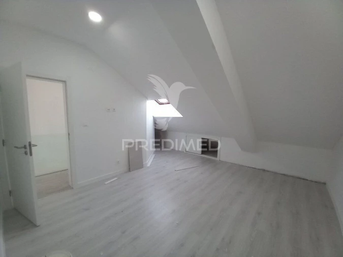 Apartamento T4 para Venda em Costa da Caparica Foto 24