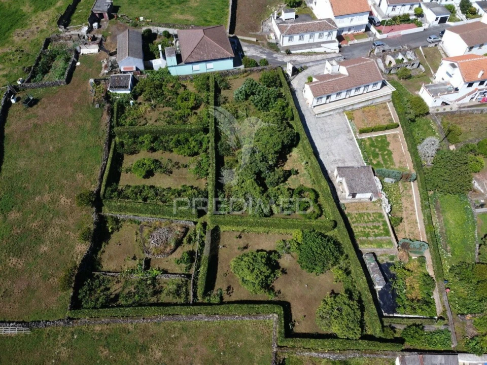 Terreno para Venda em Fonte do Bastardo Foto 2