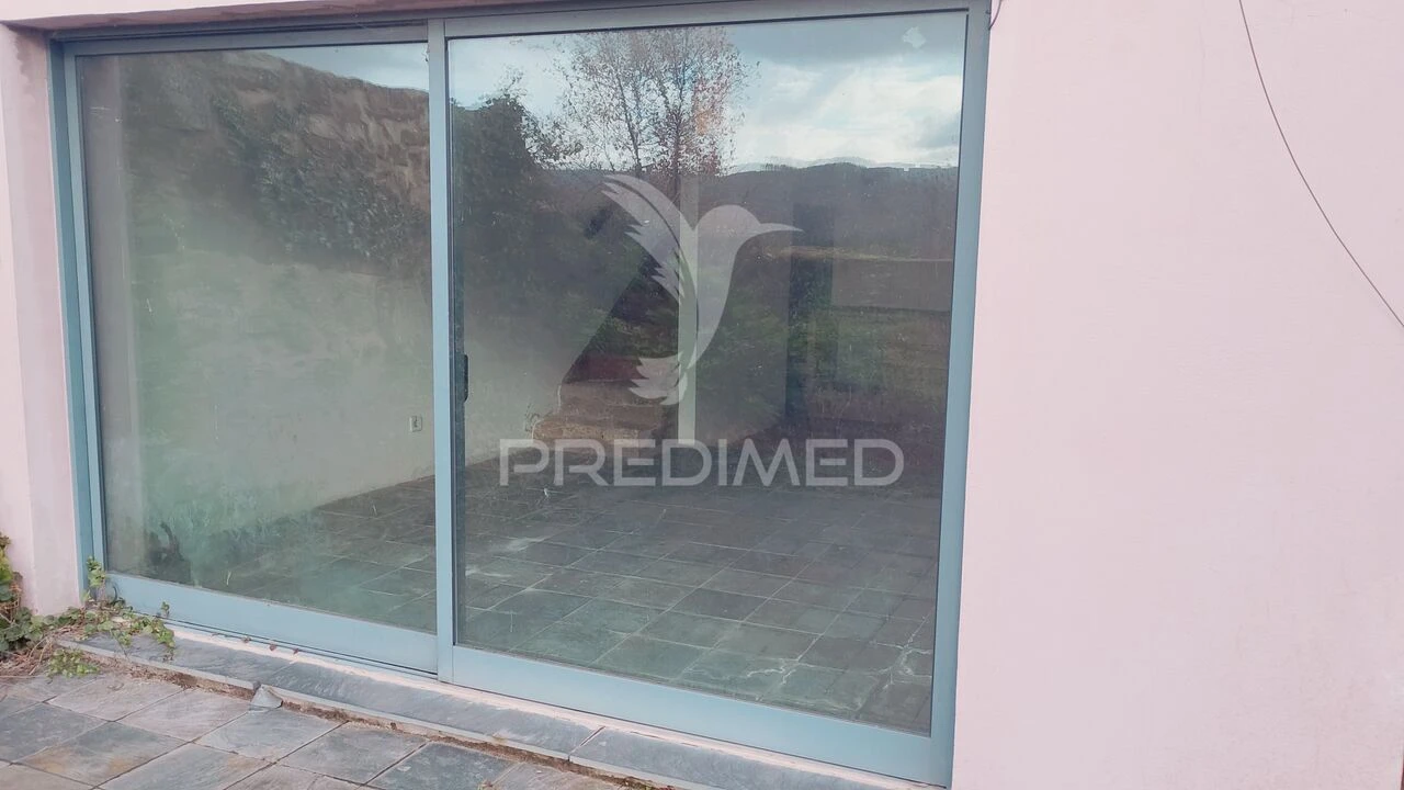 Moradia T3 para Venda em Alvarenga Foto 23