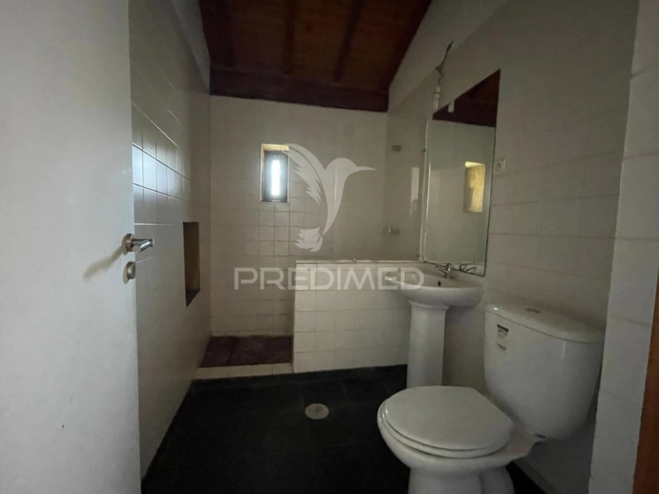 Moradia T3 para Venda em Alvarenga Foto 15