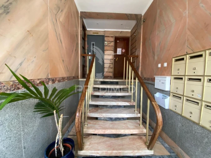 Apartamento T2 para Venda em São Domingos de Benfica Foto 13