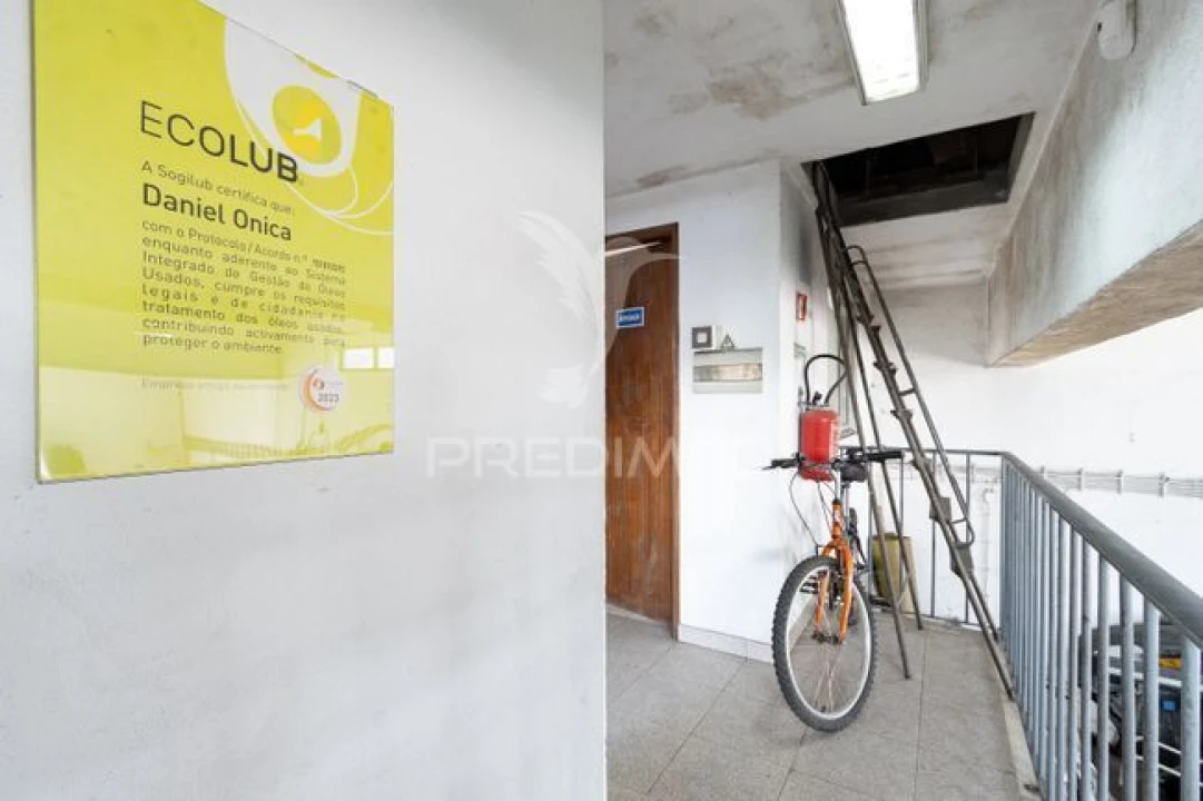 Armazém para Venda em Fernao Ferro Foto 11