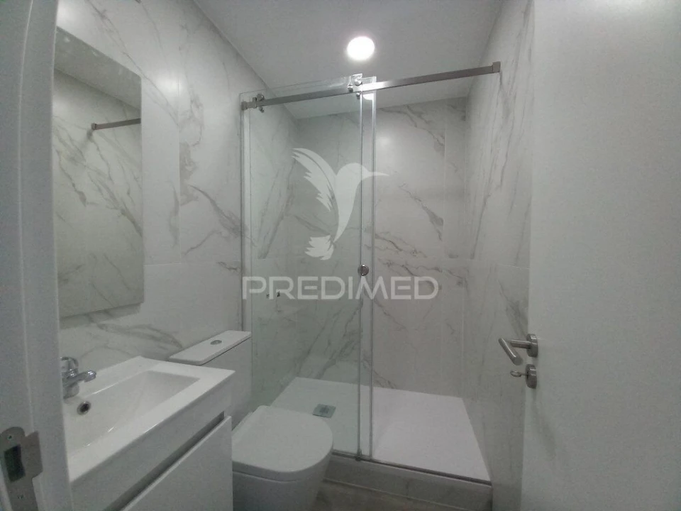 Apartamento T3 para Venda em Costa da Caparica Foto 23