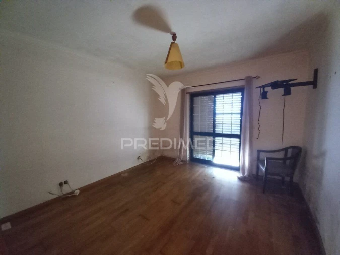 Moradia T4 para Venda em Santo Isidoro Foto 23