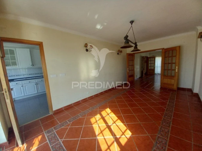 Moradia T4 para Venda em Santo Isidoro Foto 11