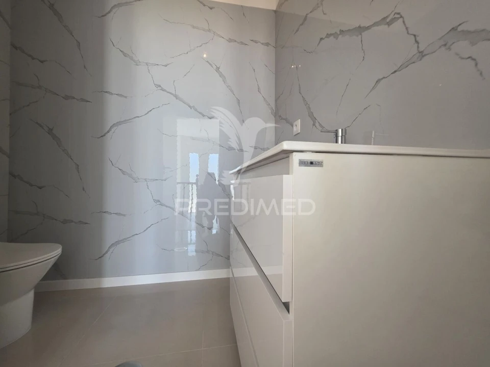 Moradia T3 para Venda em Santa Cruz Foto 20