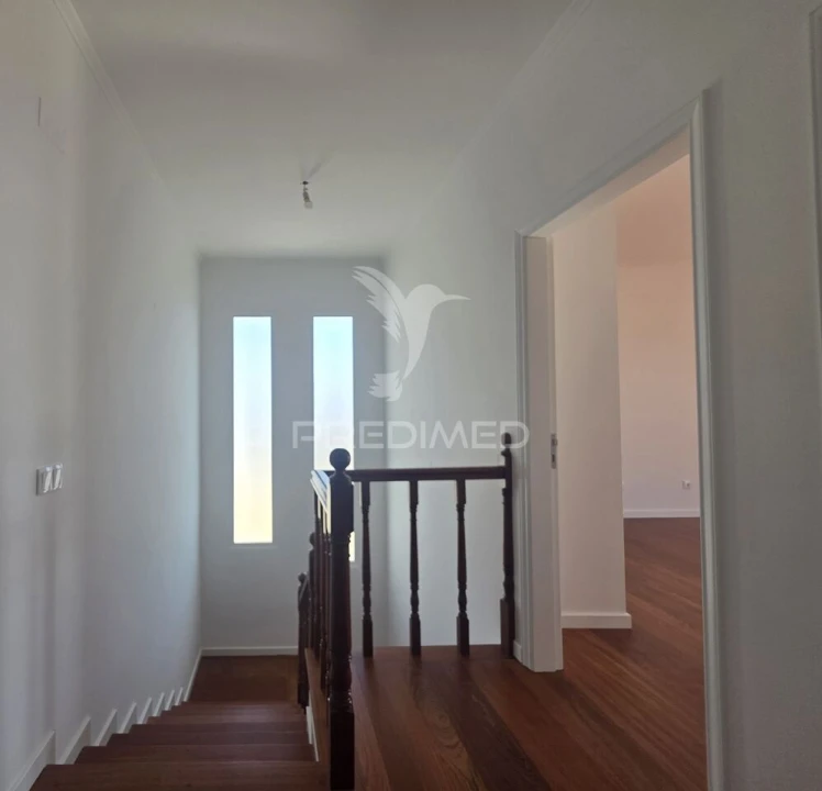 Moradia T3 para Venda em Santa Cruz Foto 28