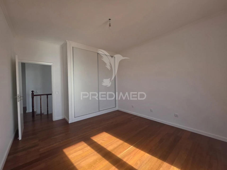 Moradia T3 para Venda em Santa Cruz Foto 27