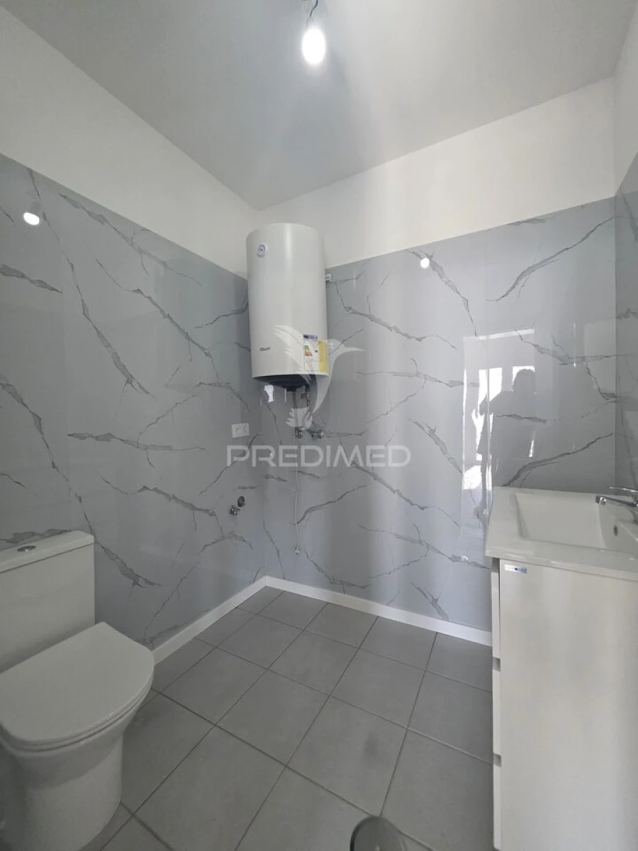 Moradia T3 para Venda em Santa Cruz Foto 31