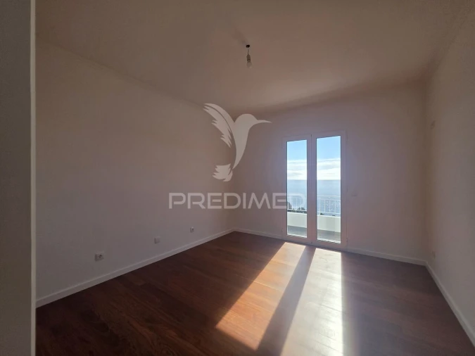 Moradia T3 para Venda em Santa Cruz Foto 26