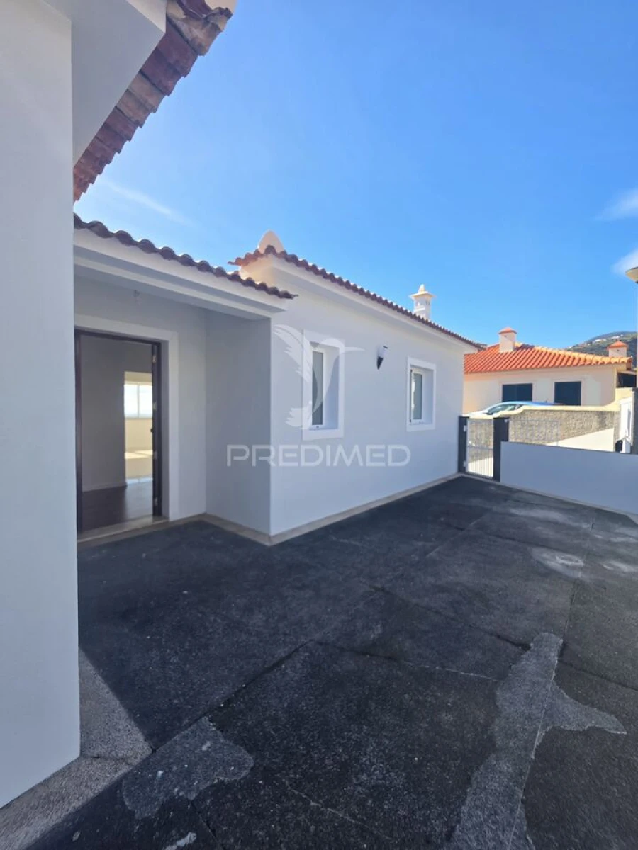 Moradia T3 para Venda em Santa Cruz Foto 38