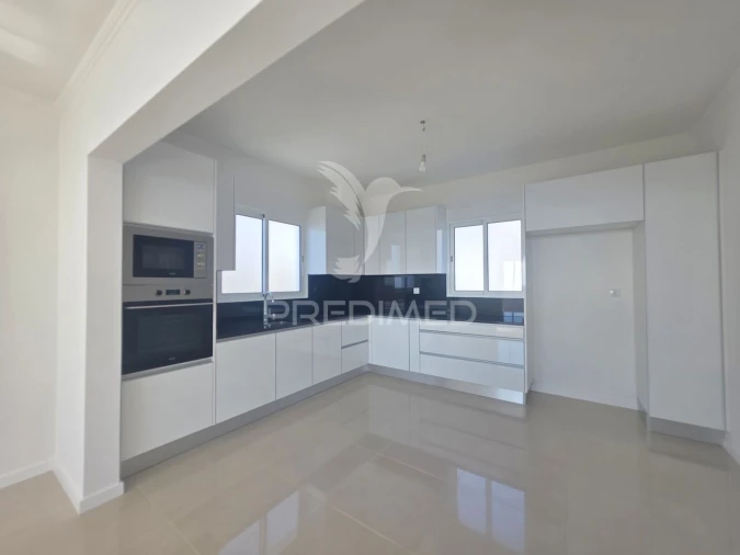 Moradia T3 para Venda em Santa Cruz Foto 9