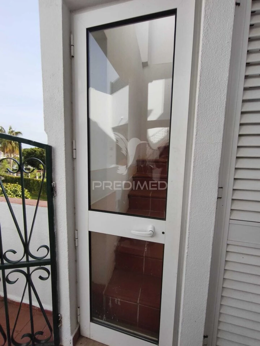 Apartamento T2 para Venda em Quarteira Foto 21