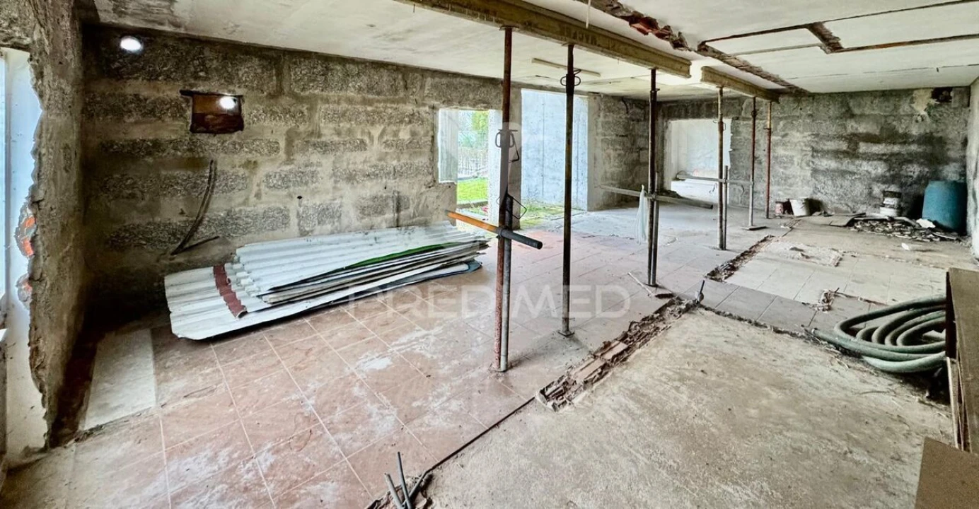 Moradia T4 para Venda em Serzedelo Foto 29