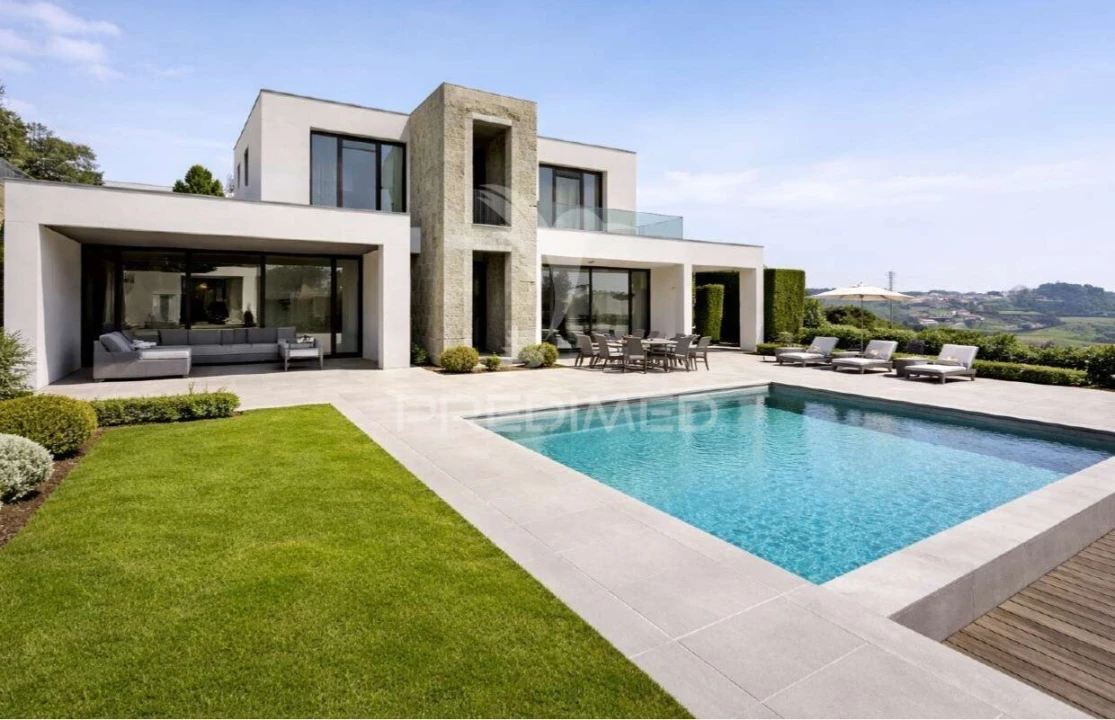 Moradia T4 para Venda em Serzedelo Foto 1