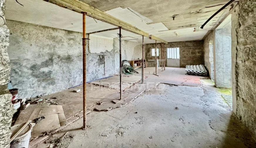 Moradia T4 para Venda em Serzedelo Foto 26