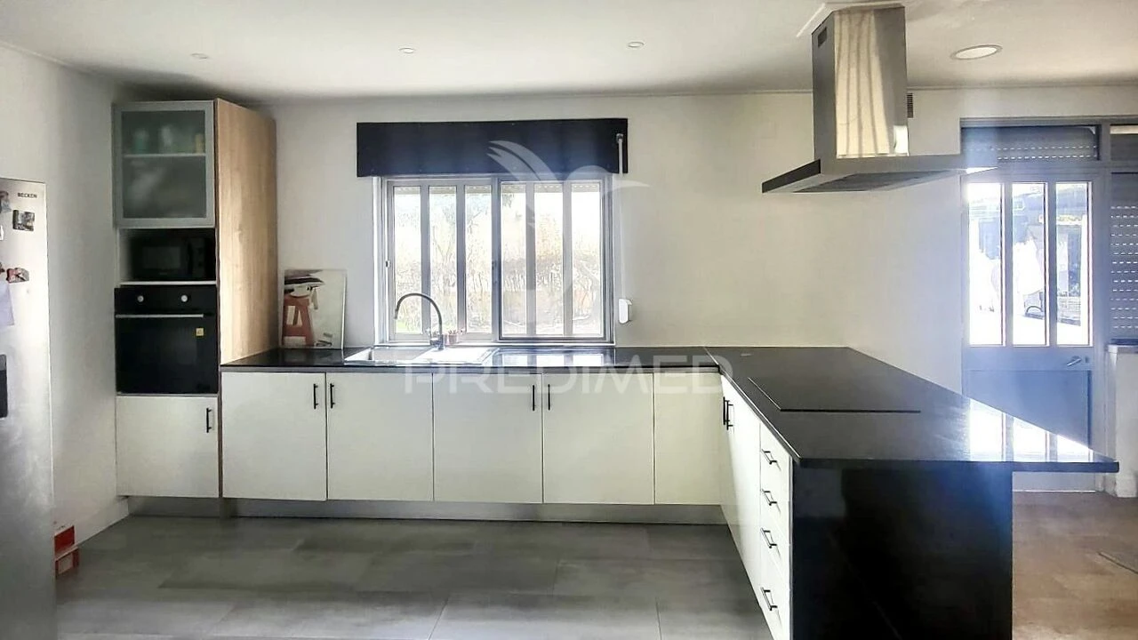 Moradia T3 para Venda em Alhos Vedros Foto 9