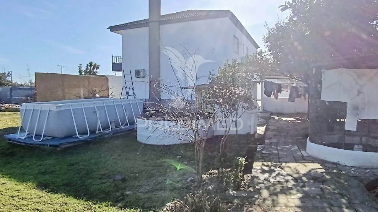 Moradia T3 para Venda em Alhos Vedros Foto 5