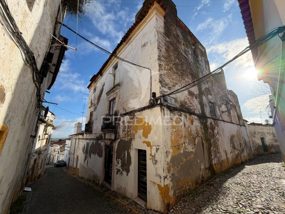 Prédio para Venda em Caia, São Pedro e Alcáçova Foto 1