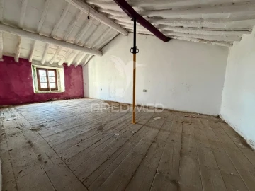 Prédio para Venda em Caia, São Pedro e Alcáçova