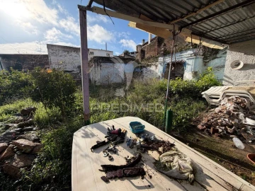 Prédio para Venda em Caia, São Pedro e Alcáçova