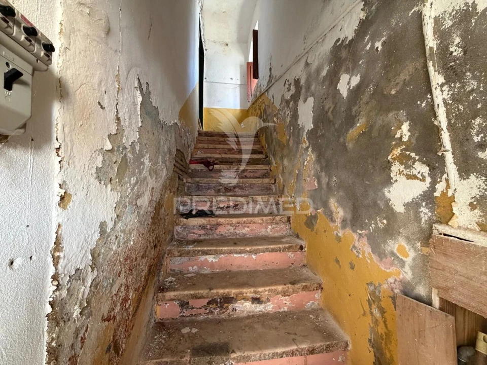 Prédio para Venda em Caia, São Pedro e Alcáçova Foto 17