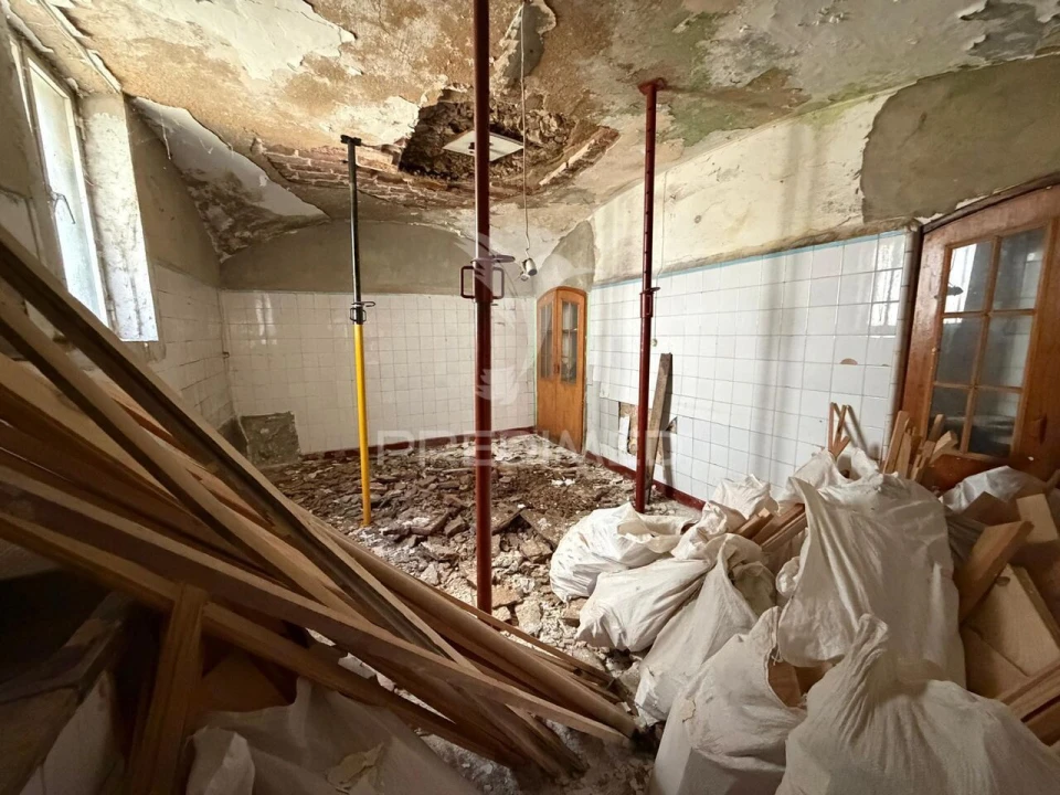 Prédio para Venda em Caia, São Pedro e Alcáçova Foto 18