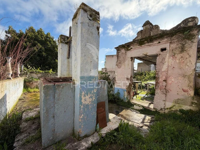 Prédio para Venda em Caia, São Pedro e Alcáçova Foto 24
