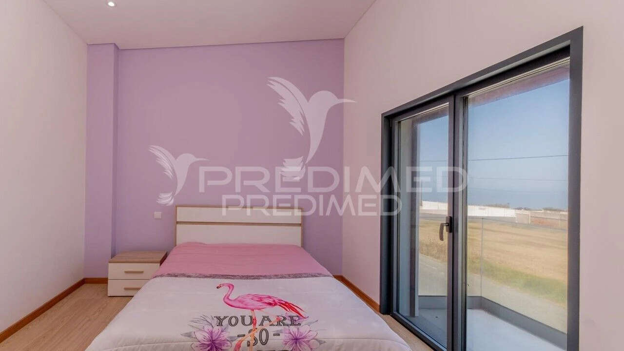 Moradia T4 para Venda em Silveira Foto 22