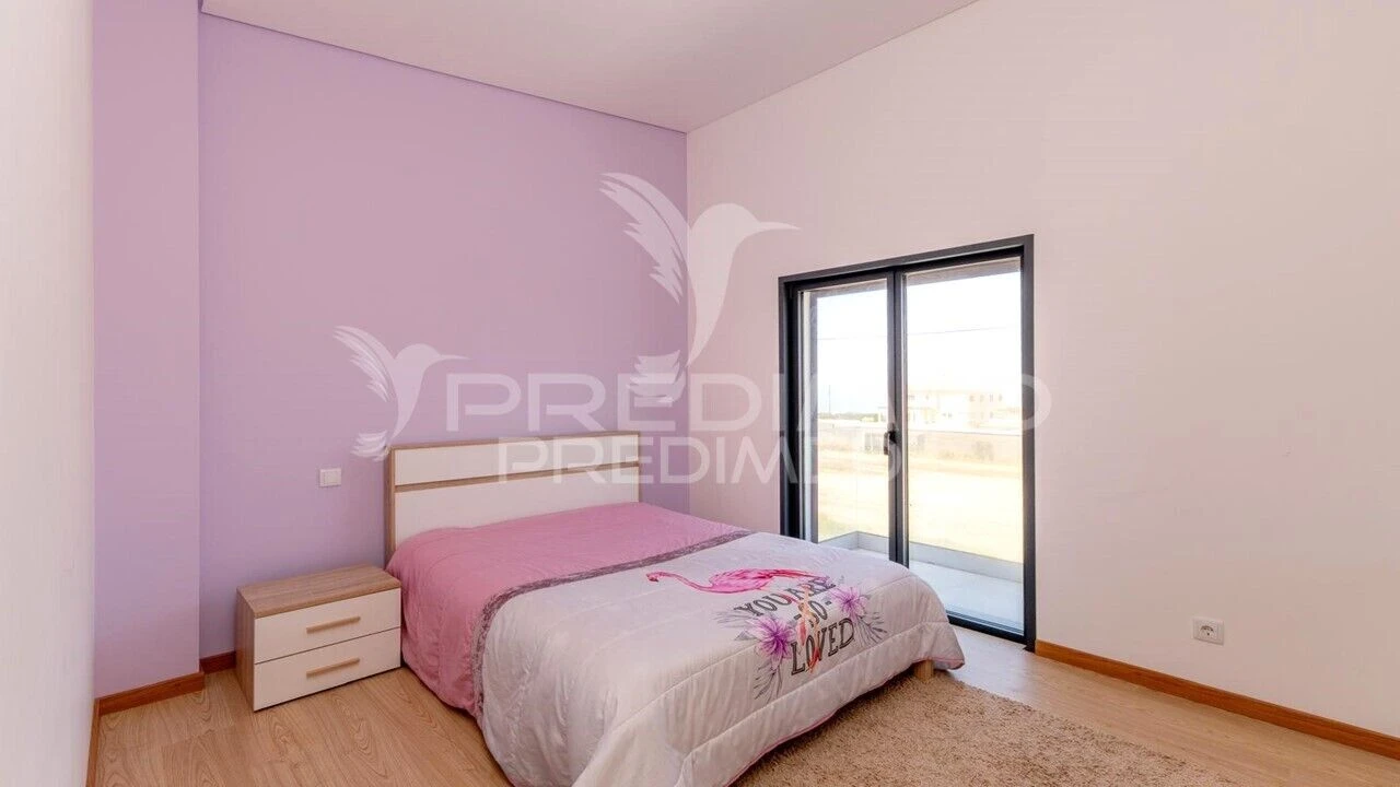 Moradia T4 para Venda em Silveira Foto 25